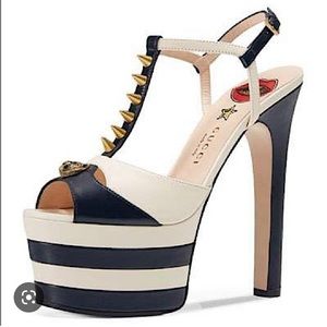 $1300 Gucci Navy White Angel Leather Striped Studded Pumps Platforms 39